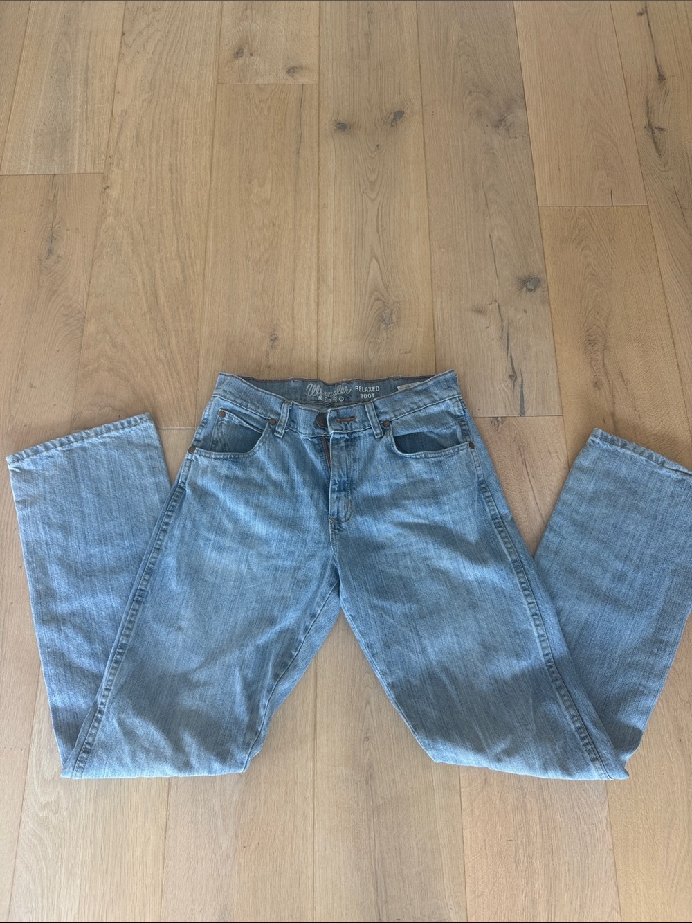 Wrangler Relaxed Fit Light Blue Denim Jeans